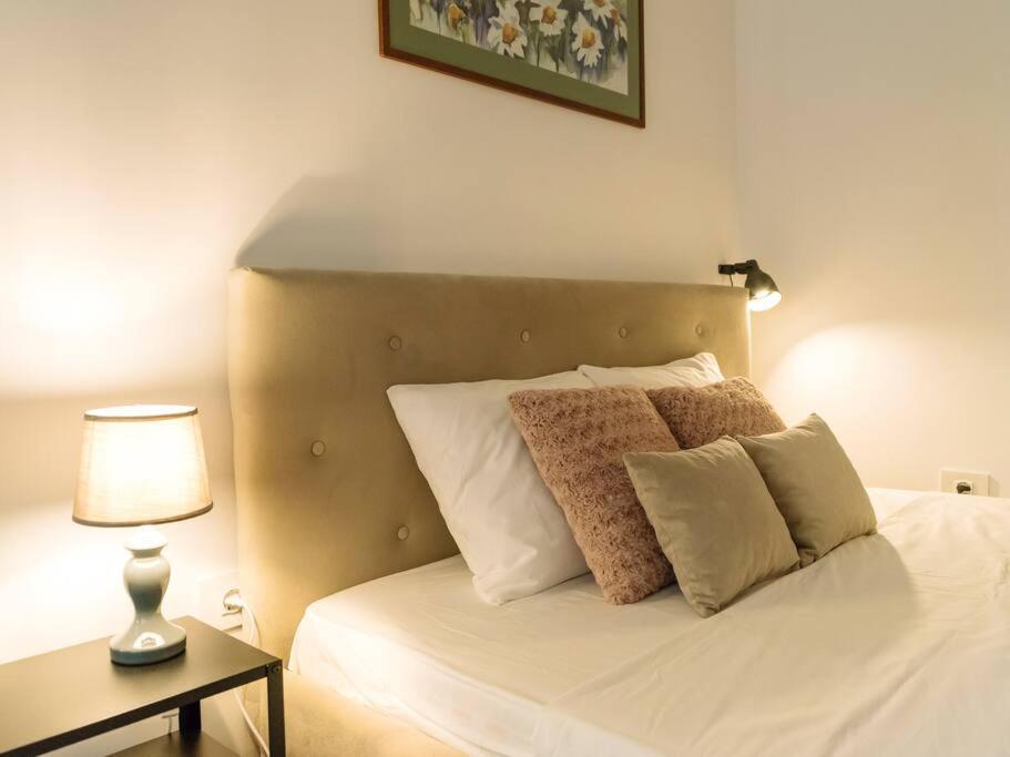 Cozy Studio Next To House Of Parliament Boekarest Buitenkant foto